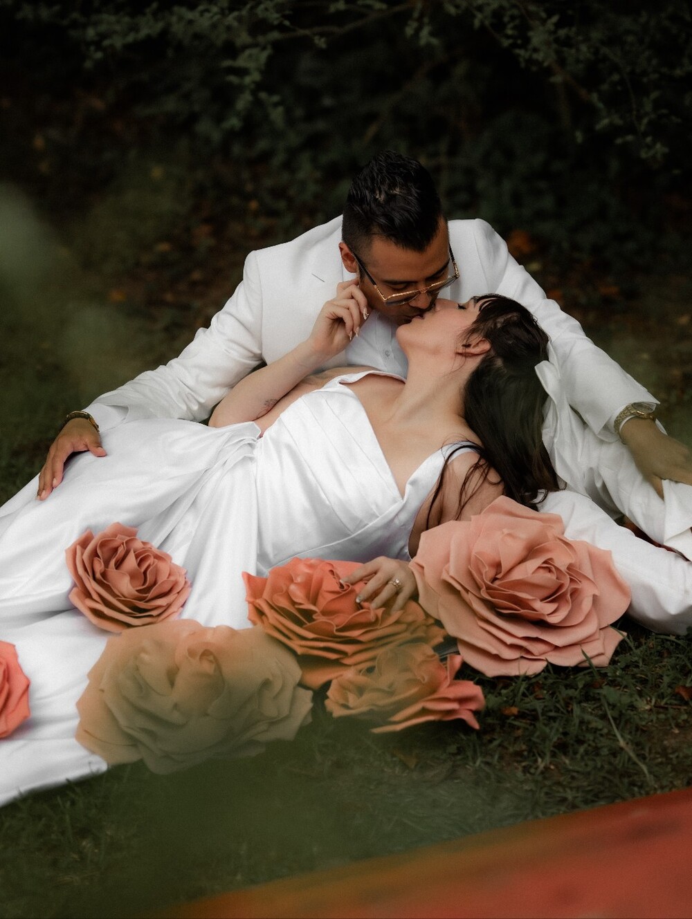 White Satin Wedding Photoshoot Gown W/ Train  NWT Mu Xiang Chen 10/12